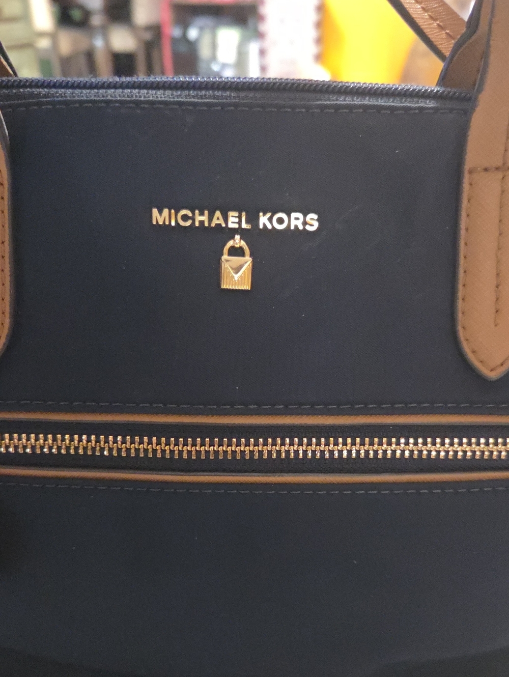 MICHAEL KORS KELSEY NYLON TOTE BAG - Picture 2 of 13